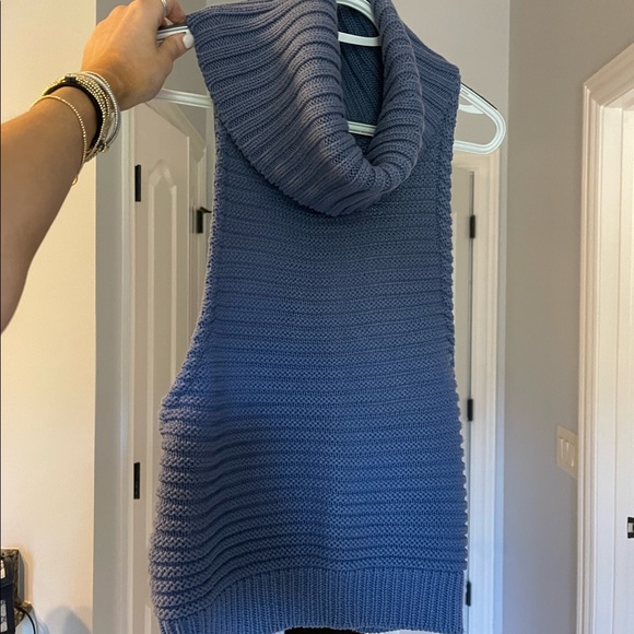 ONE TEASPOON TURTLE NECK SWEATER TANK - Picture 2 of 5